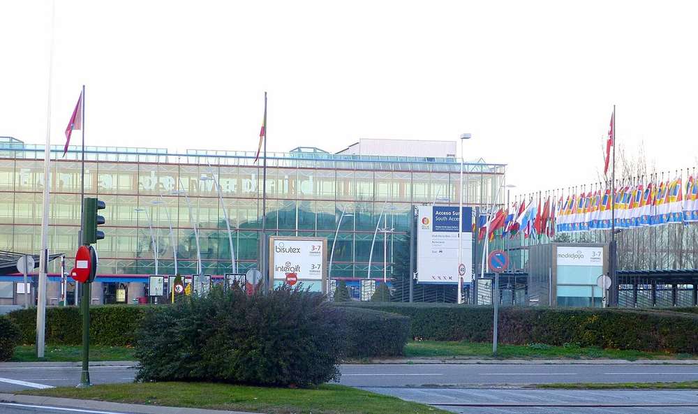 Acceso sur del recinto ferial IFEMA en Madrid, destino de quienes viajan a FITUR desde Valencia